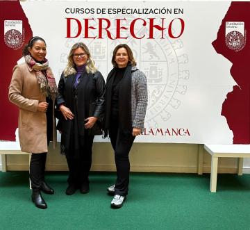 Diretora adjunta da Esma, Antonieta Nóbrega, ladeada pelas servidoras Daiane e Gisele